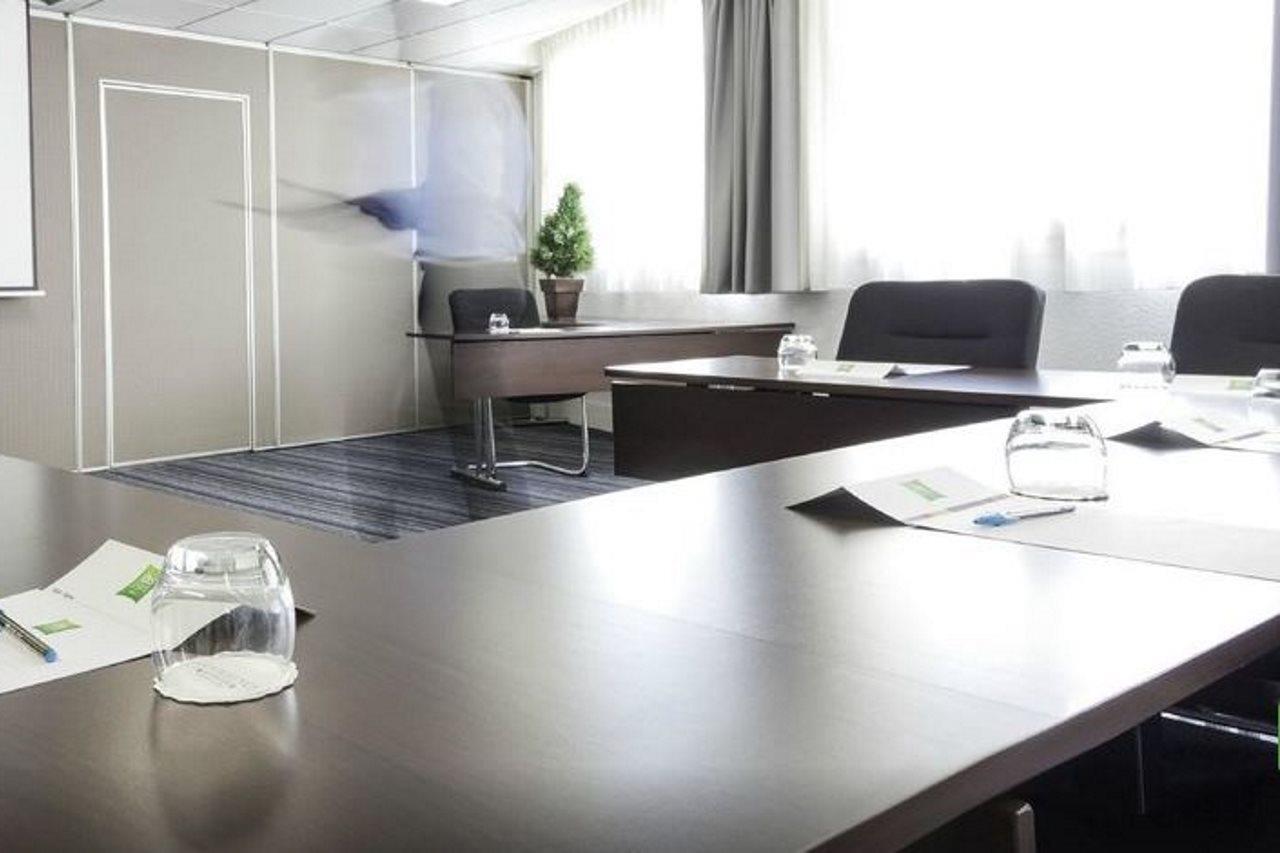 Ibis Styles Lyon Parc De La Tete D'or 3*
