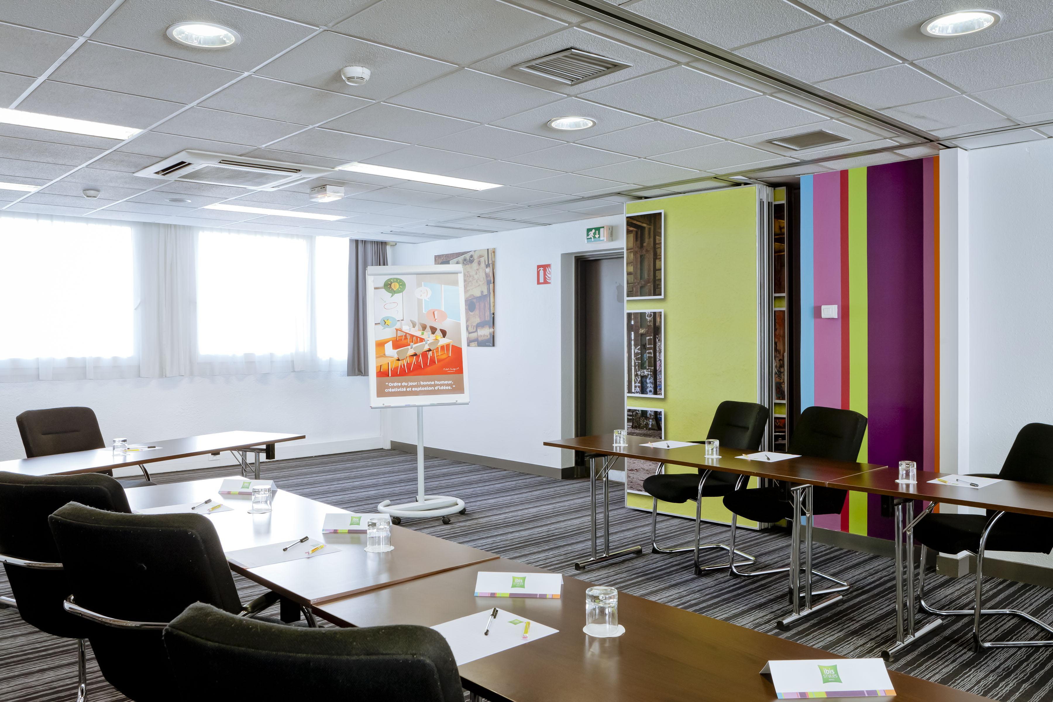 Hotel Ibis Styles Lyon Parc De La Tête D'or 3*