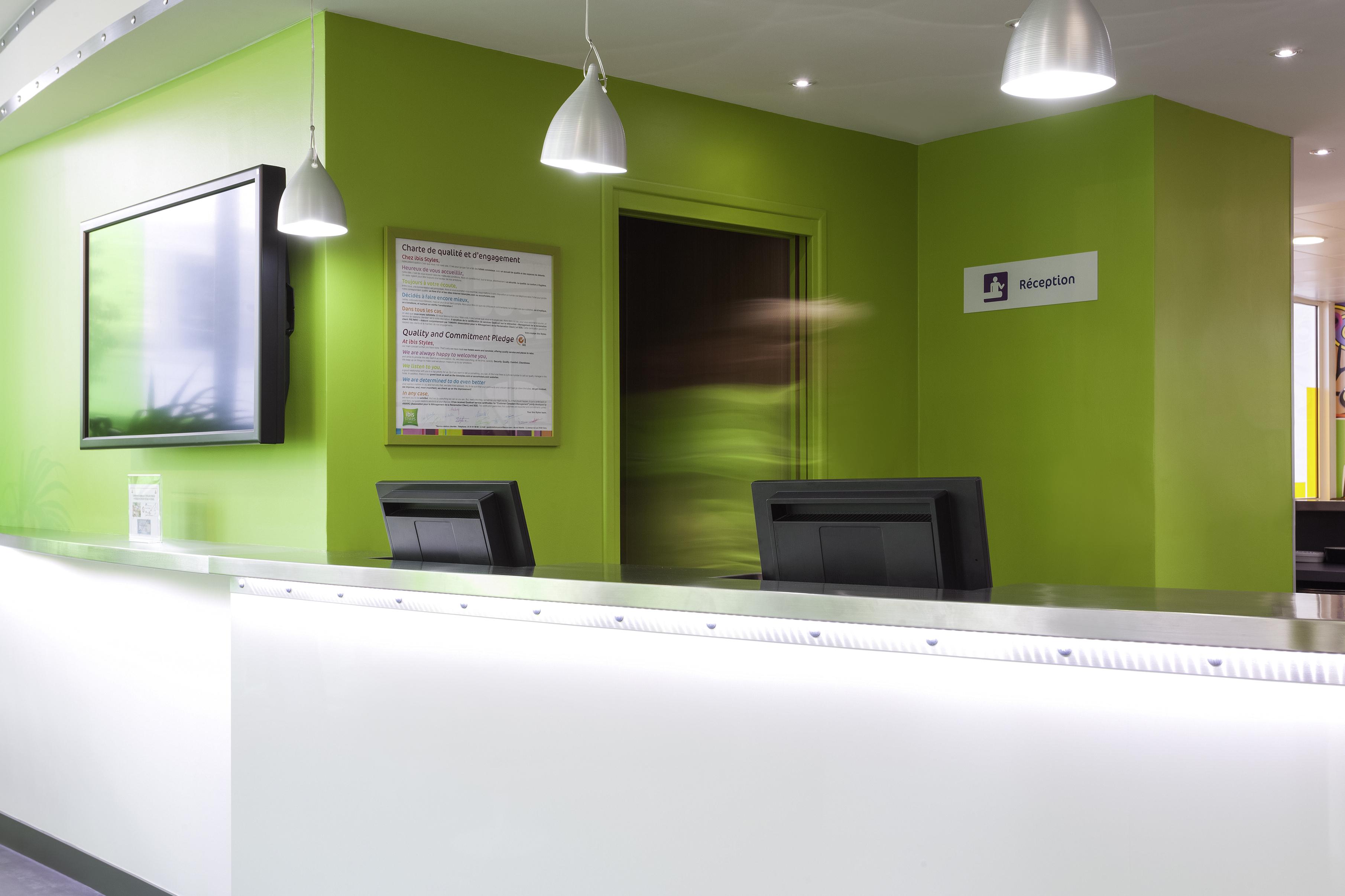 Hotel Ibis Styles Lyon Parc De La Tête D'or 3*